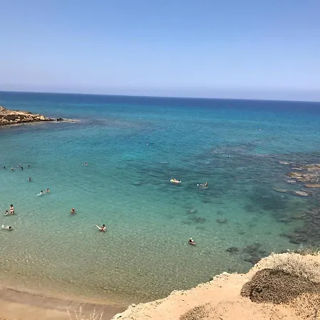 Seaside Luxury With Heated Pool Paralimni