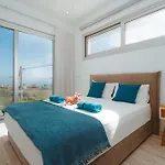 Seaside Luxury With Heated Pool