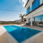 Seaside Luxury With Heated Pool *
