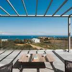 Seaside Luxury With Heated Pool Сasa de vacaciones Paralimni