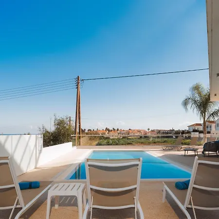 Seaside Luxury With Heated Pool * Paralimni